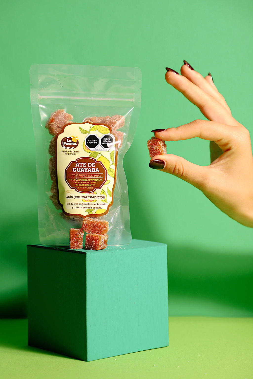 Pouch de ate guayaba con azúcar o guayaba con chile, limón y sal -3pack